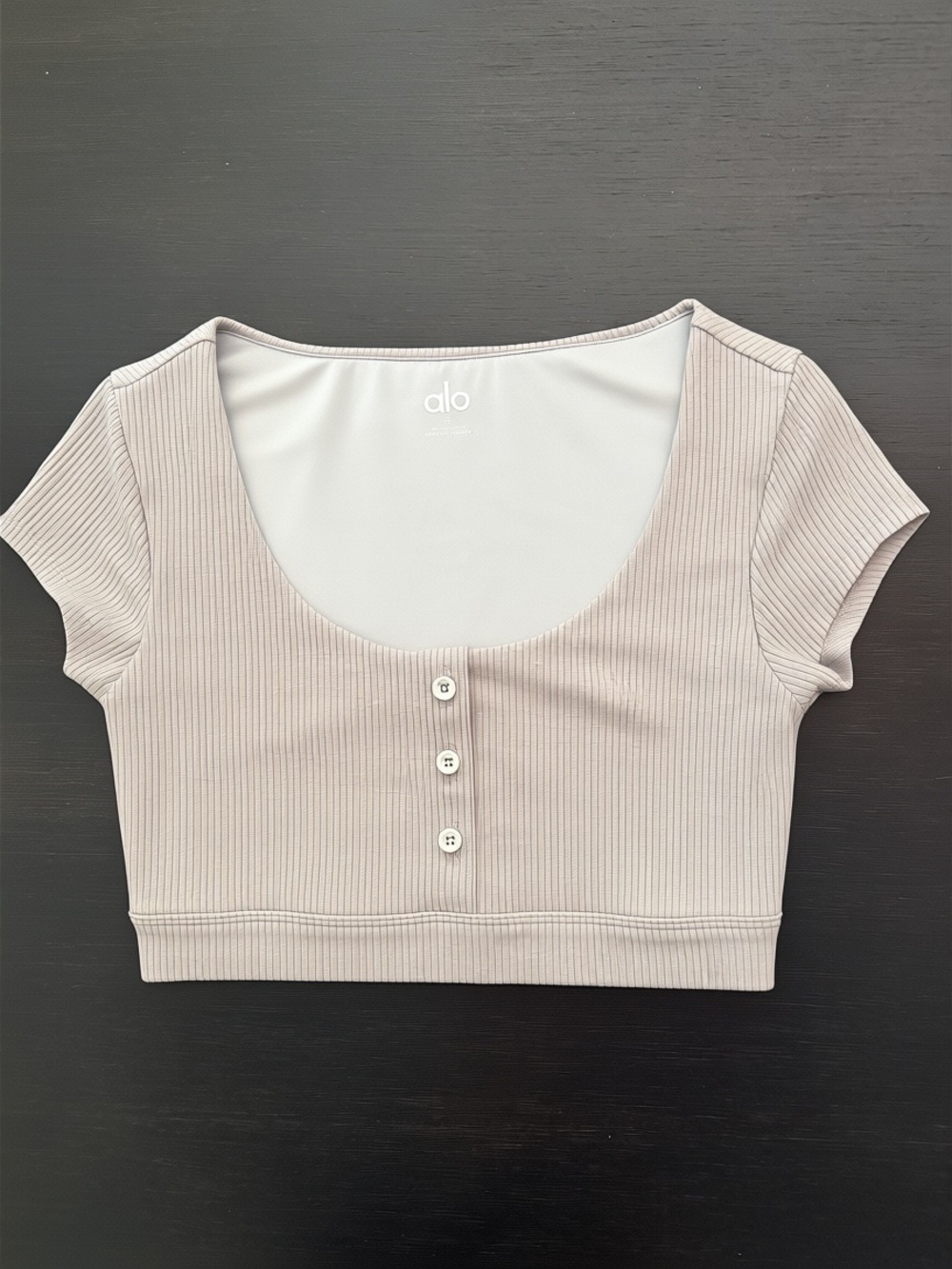 ALO Yoga Ribbed Button-Front Crop Top in Light Gray